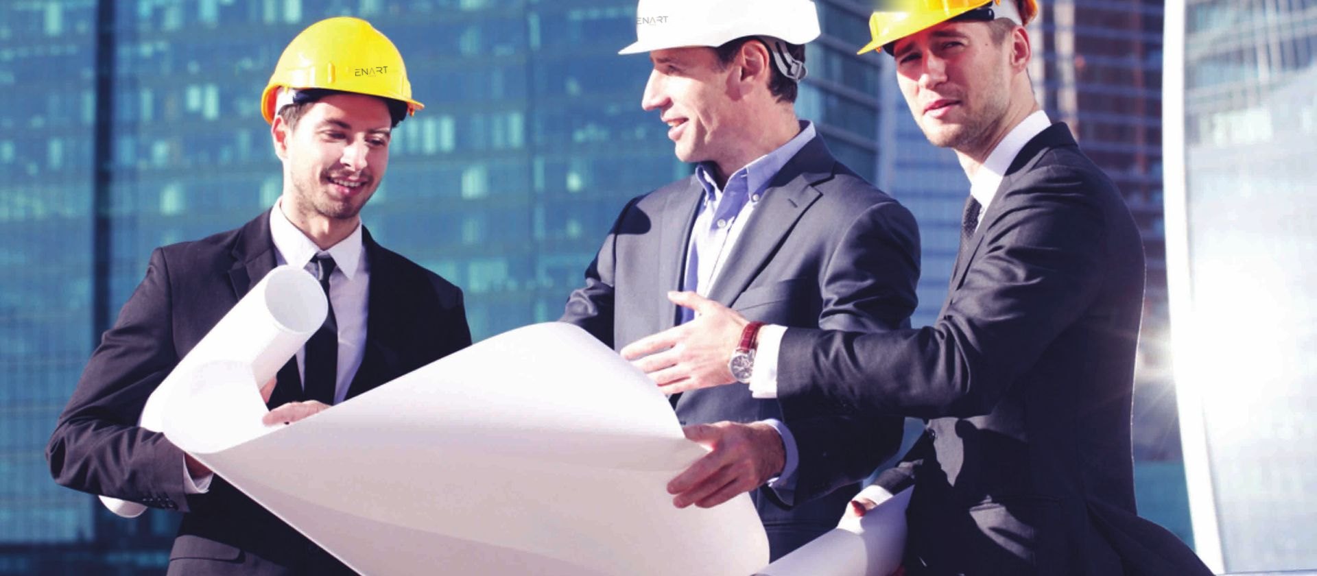 ENART Proje ekibi şantiyede proje üzerinde çalışıyor